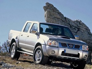 2010款2.5L 两驱标准版 整体外观
