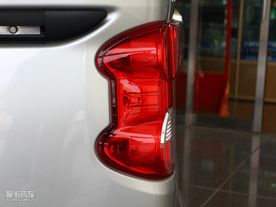 2010ծa(chn)NV200 1.6L F