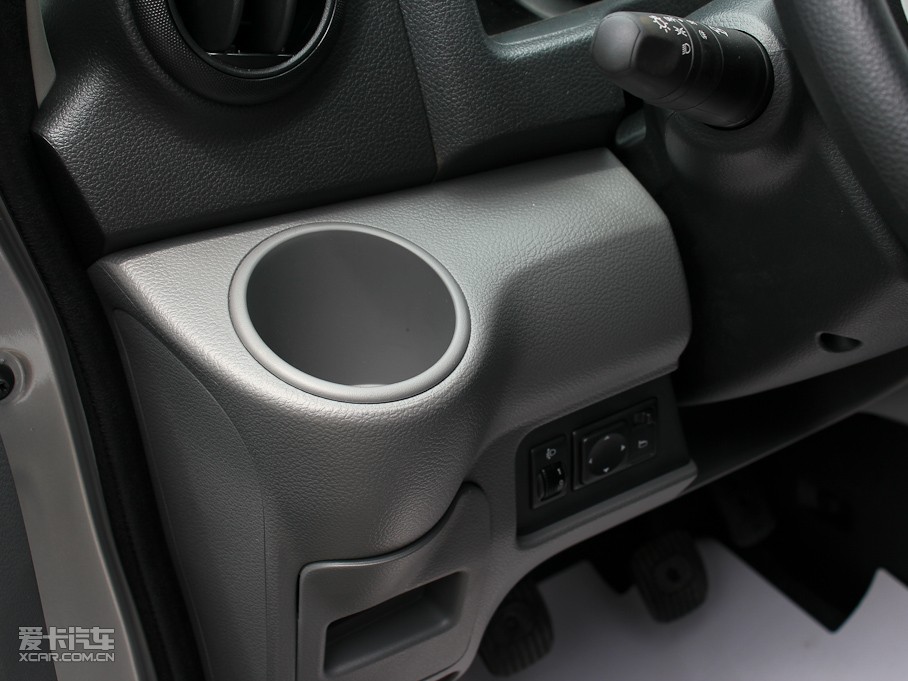 2011ղNV200 1.6L 223 
