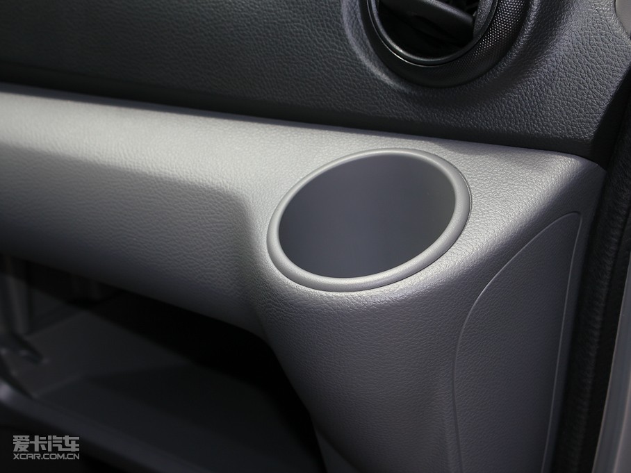 2011ծaNV200 1.6L 223 F