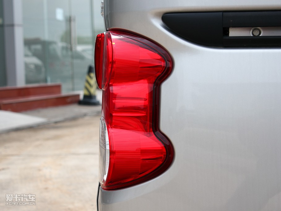 2011ծaNV200 1.6L 223 F