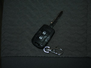 2011款1.6L 手动商用版 5座 车钥匙
