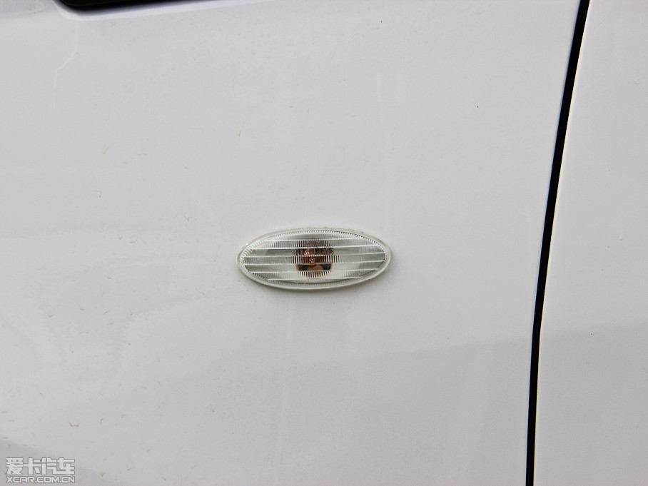 2013���ծaNV200 �Ŀ� 1.6L �քӺ��A�� ��V