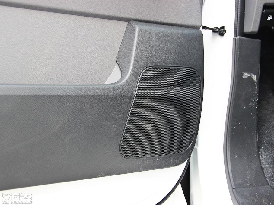 2013���ծaNV200 �Ŀ� 1.6L �քӺ��A�� ��V