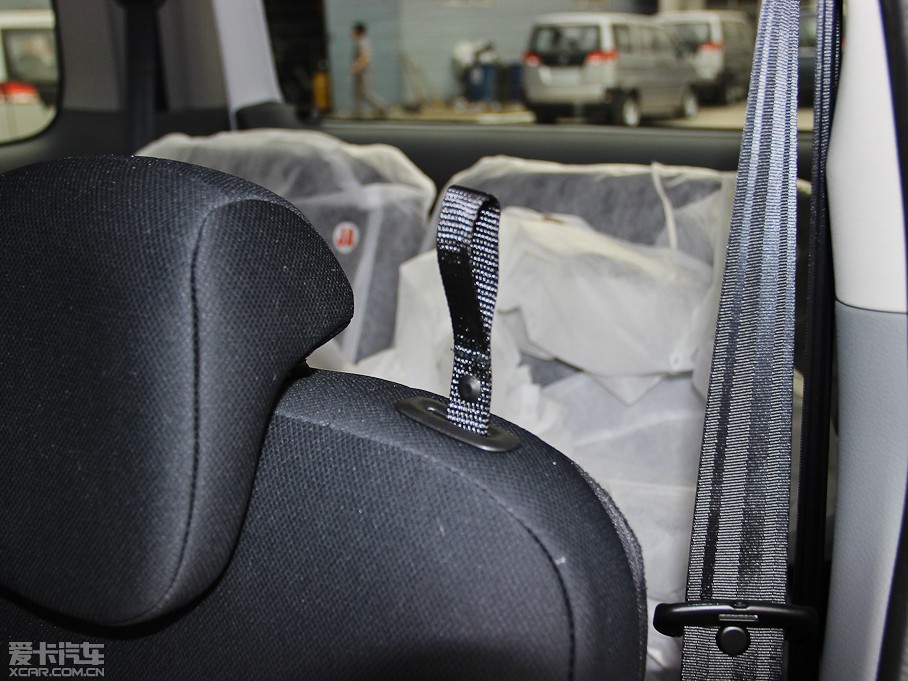 2013���ծaNV200 �Ŀ� 1.6L �քӺ��A�� ��V