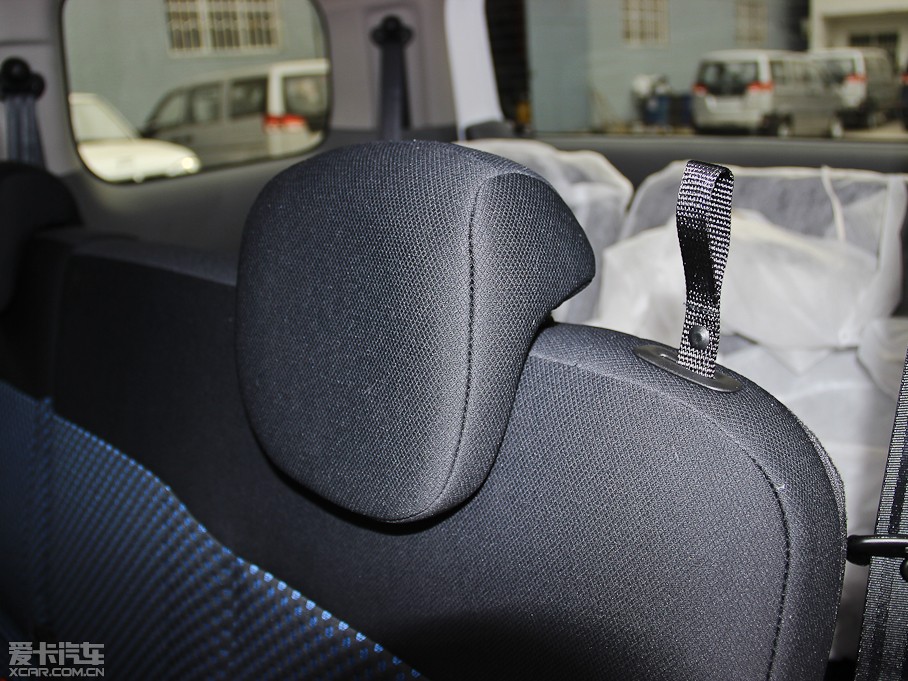 2013���ծaNV200 �Ŀ� 1.6L �քӺ��A�� ��V