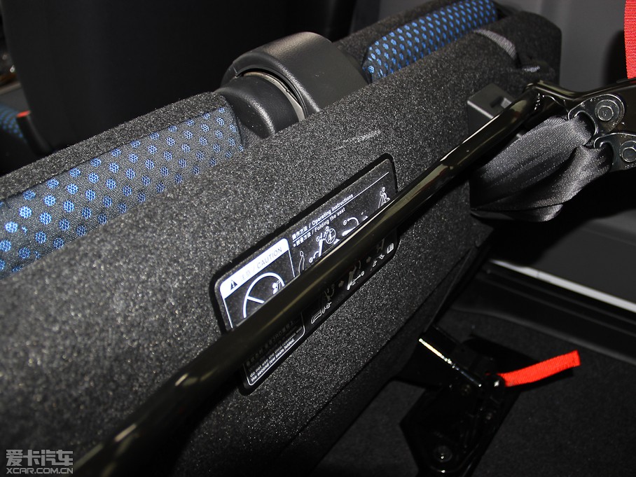 2013���ծaNV200 �Ŀ� 1.6L �քӺ��A�� ��V