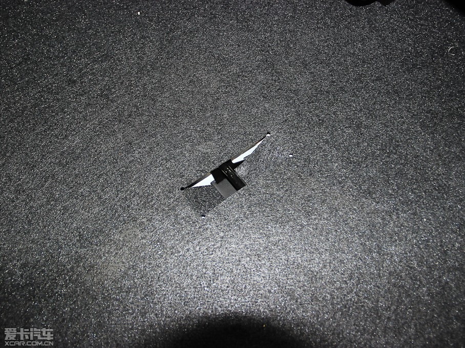 2013���ծaNV200 �Ŀ� 1.6L �քӺ��A�� ��V