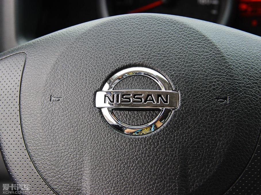 2013���ծaNV200 �Ŀ� 1.6L �քӺ��A�� ��V