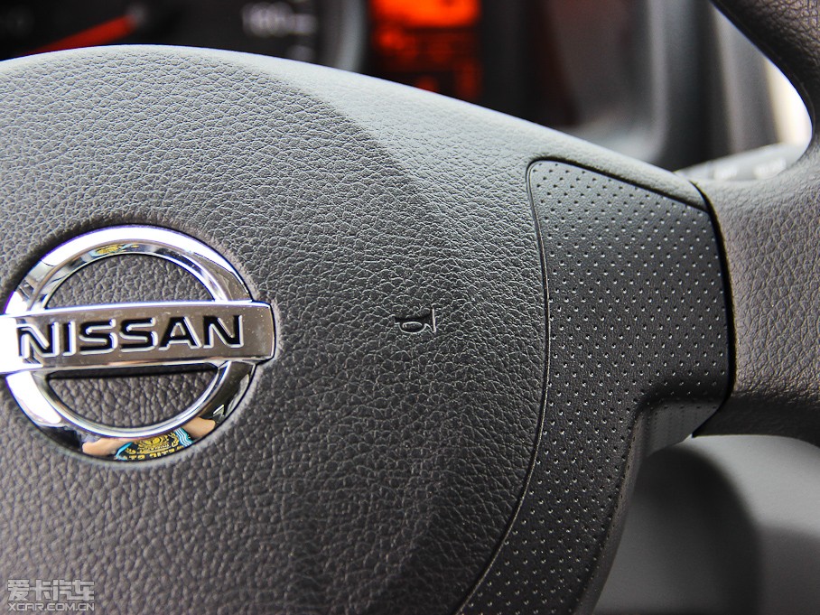 2013���ծaNV200 �Ŀ� 1.6L �քӺ��A�� ��V