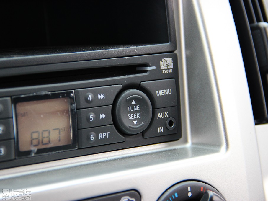 2013���ծaNV200 �Ŀ� 1.6L �քӺ��A�� ��V