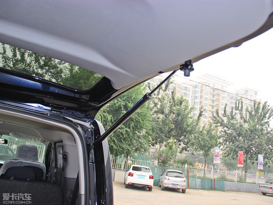 2013ծa(chn)NV200 Ŀ 1.6L ք(dng)F (gu)IV