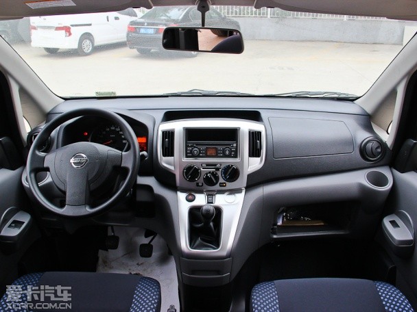 鄭州日產2013款日產NV200