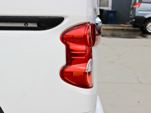 2013Ŀ 1.6L քӺA V ^