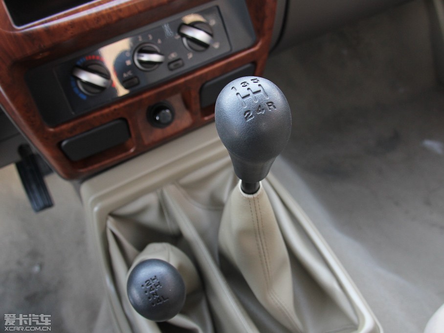 2013ծaD22Ƥ 2.4L ߼