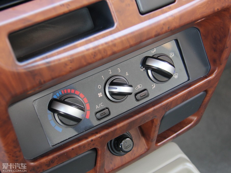 2013ծaD22Ƥ 2.4L ߼