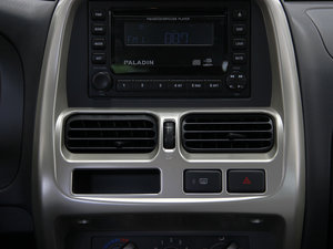 2013款2.4L 四驱标准版 国V  空调出风口