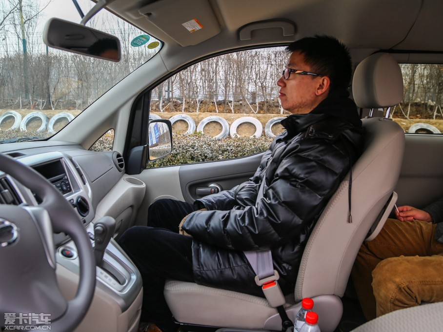 2014ծaNV200 1.6L CVTF IV