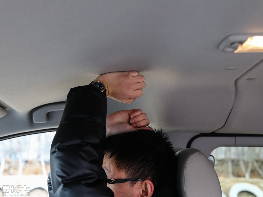 2014ծaNV200 1.6L CVTF IV