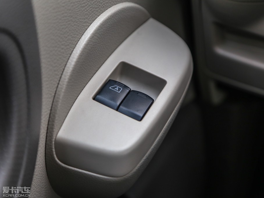 2014ծaNV200 1.6L CVTF IV