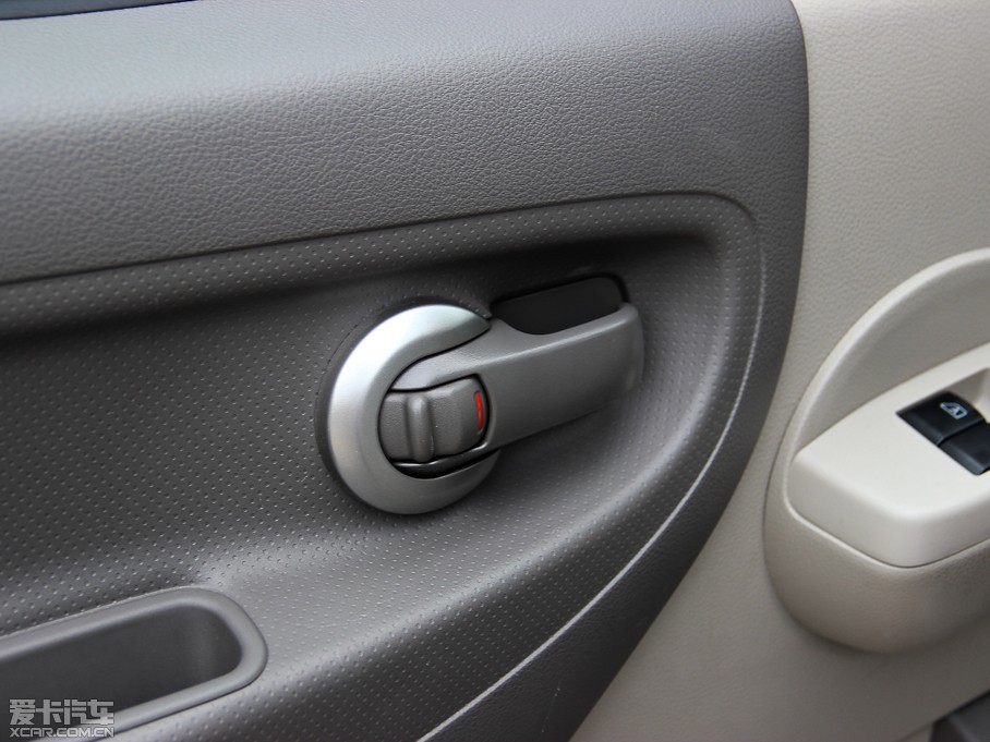 2014���ծaNV200 1.6L CVT���Ű� ��IV