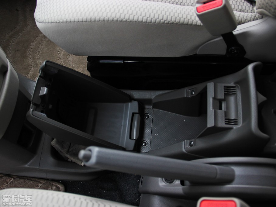 2014���ծaNV200 1.6L CVT���Ű� ��IV