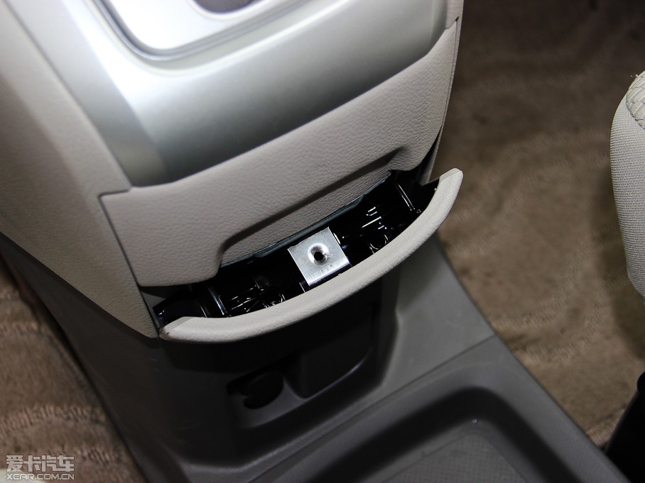 2014ծaNV200 1.6L CVTŰ IV