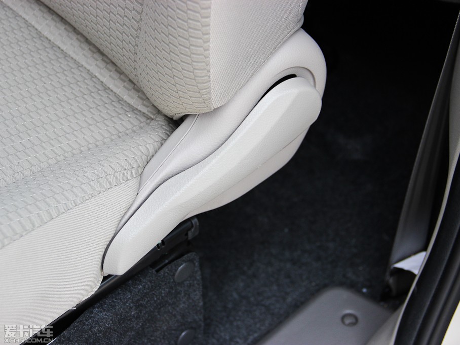 2014���ծaNV200 1.6L CVT���Ű� ��IV