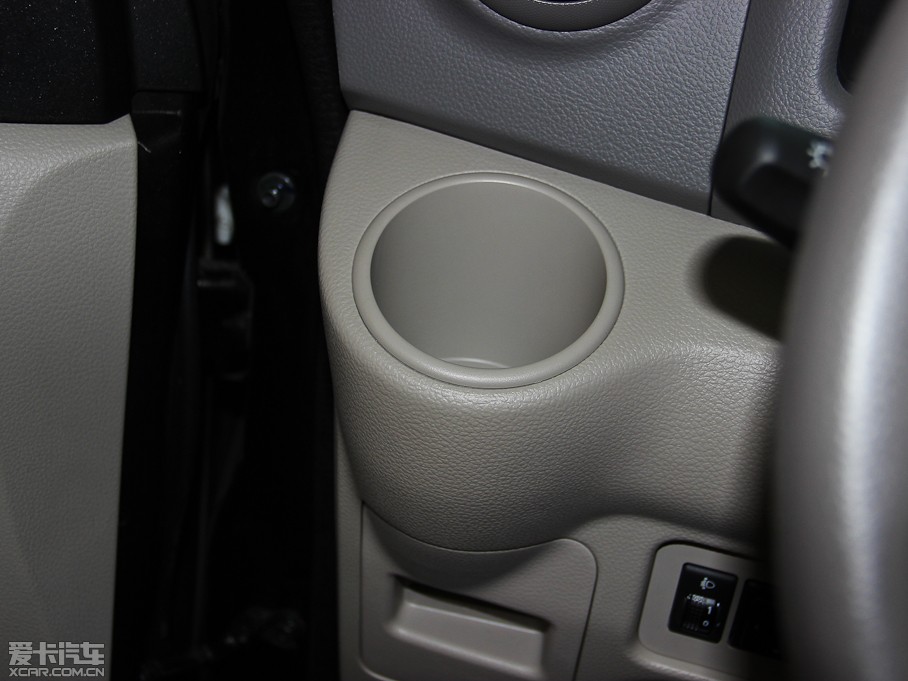 2014���ծaNV200 1.6L �ք����Ű� ��IV