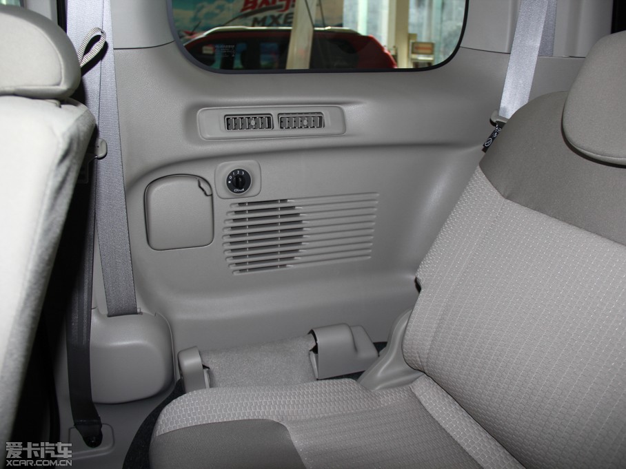 2014���ծa(ch��n)NV200 1.6L �ք������� ��V