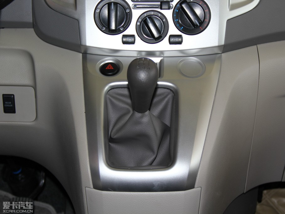 2014ծaNV200 1.6L ք V