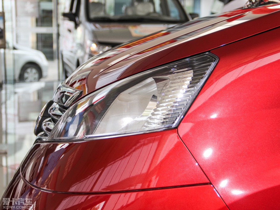 2014ծa(chn)NV200 1.6L CVT V