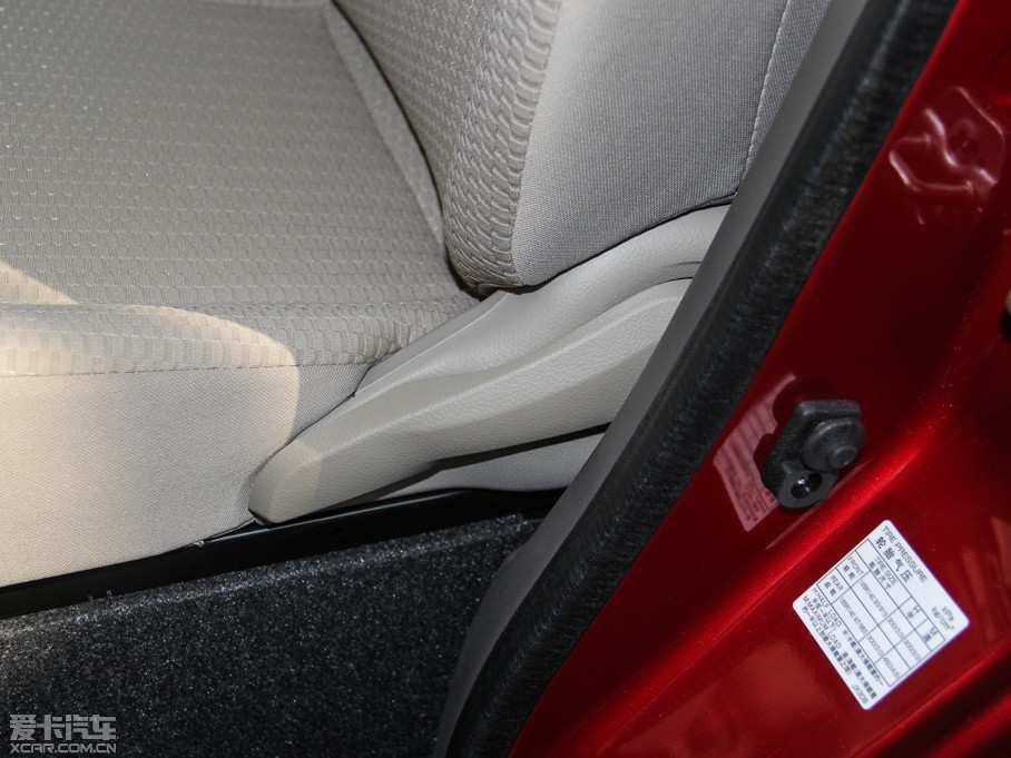 2014ծa(chn)NV200 1.6L CVT V