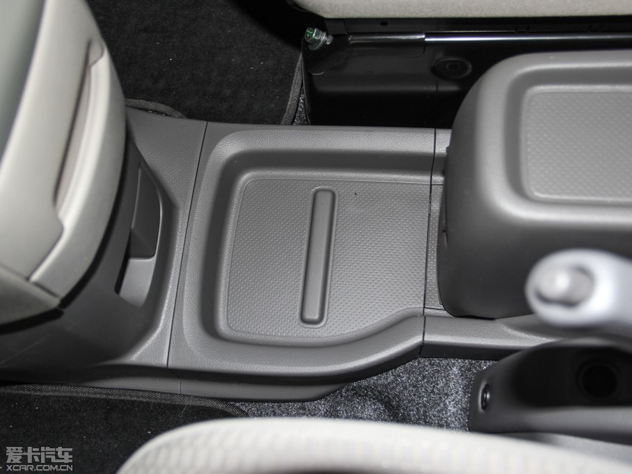 2014���ծaNV200 1.6L CVT������ ��V