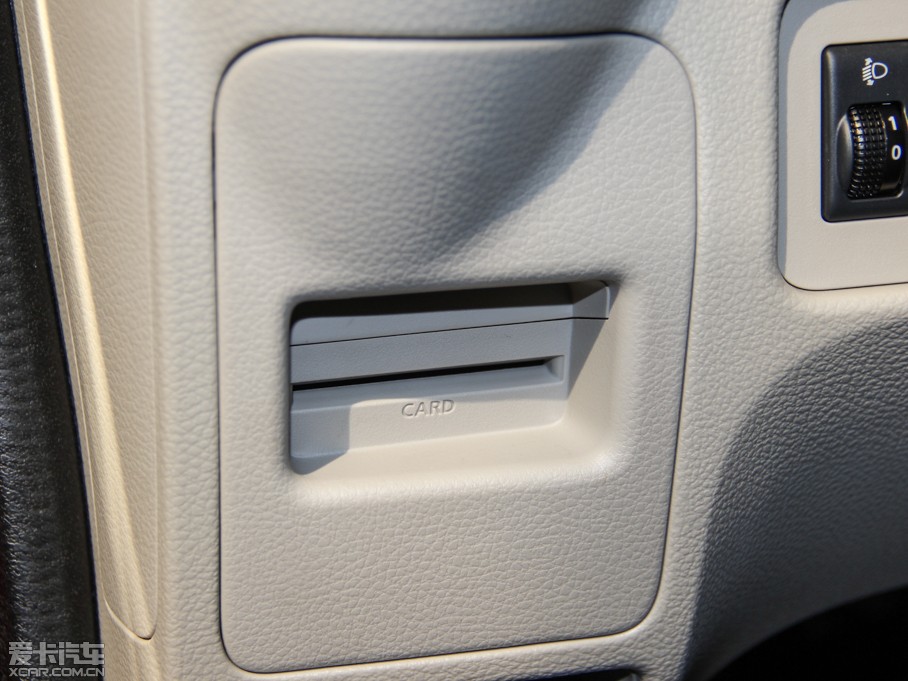 2014���ծaNV200 1.6L CVT������ ��V