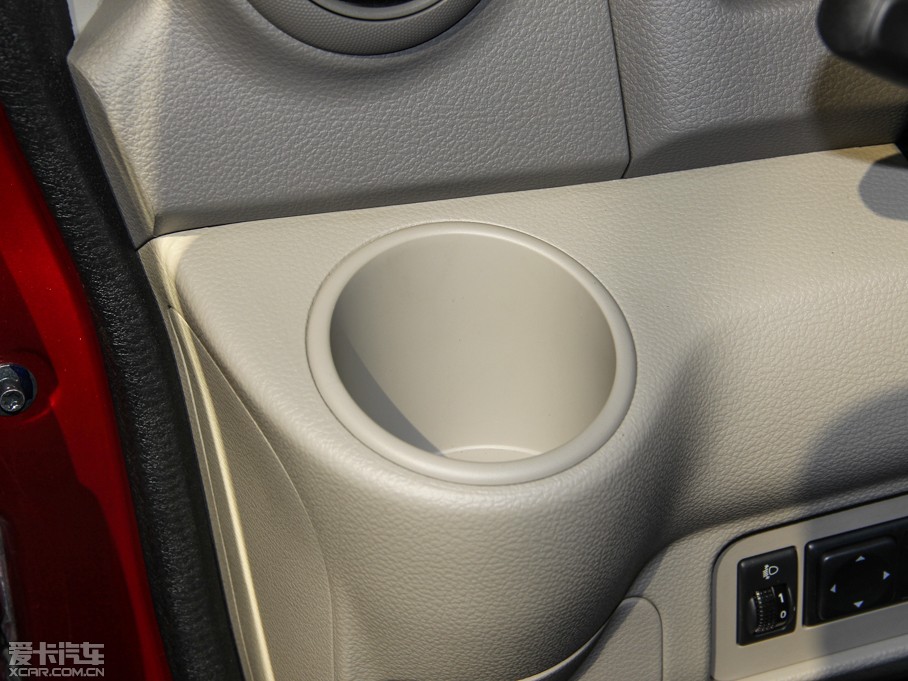 2014ծaNV200 1.6L CVT V