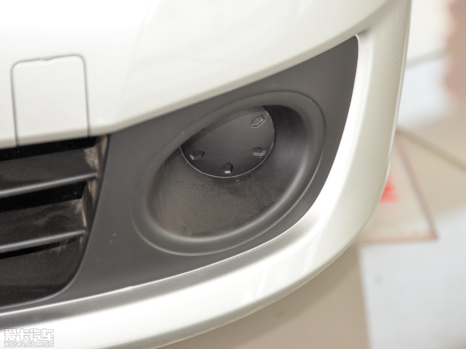 2014ծa(chn)NV200 1.6L CVTA V