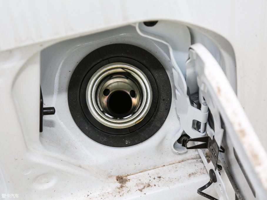 2016���ծaNV200 �Ŀ� 1.6L CVT���A��