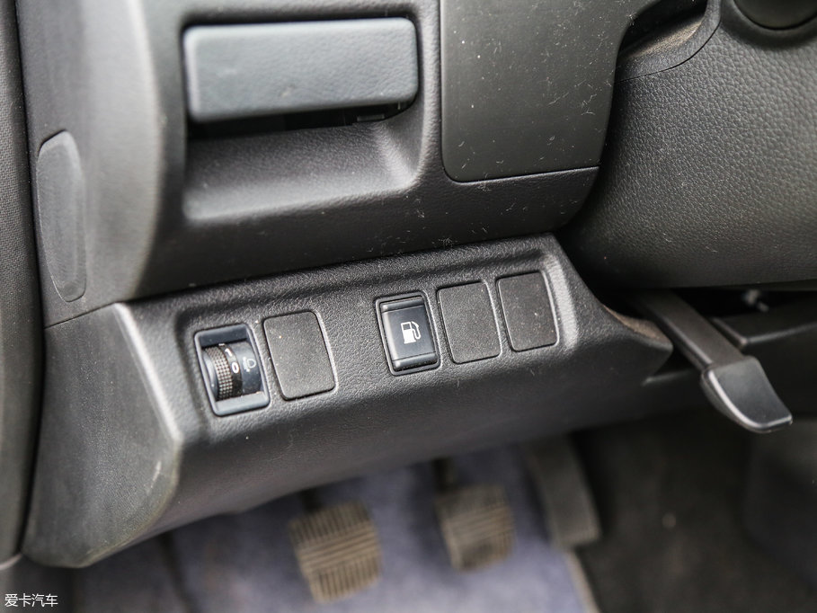 2017{ 2.5L քӃ(q)Ş