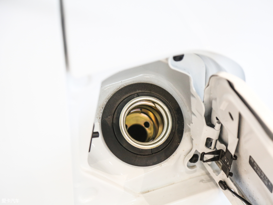 2018ծaNV200 1.6L CVTA