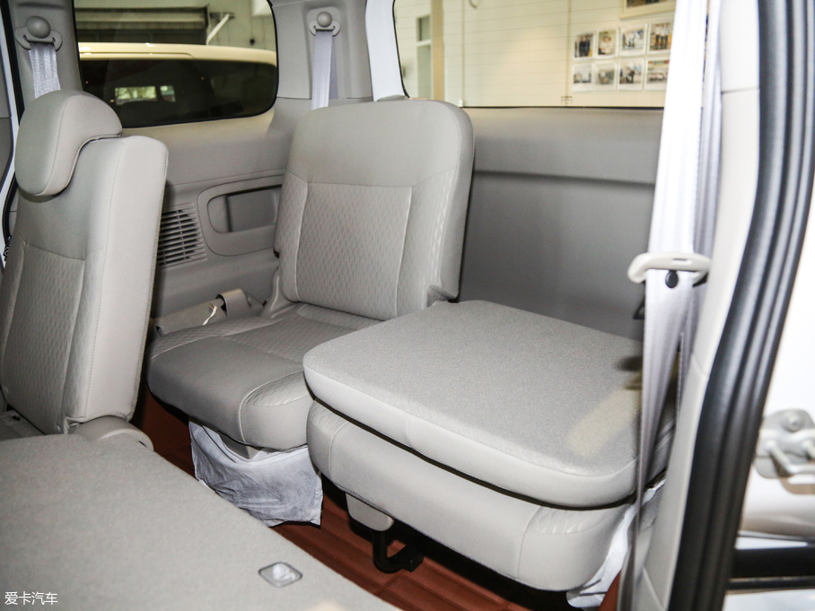 2018ծaNV200 1.6L CVTA