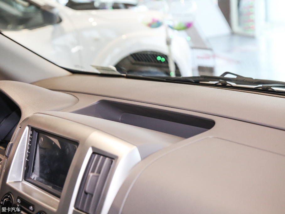 2018ծaNV200 1.6L CVTA