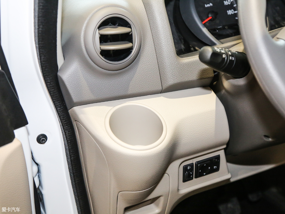 2018ծaNV200 1.6L CVTA