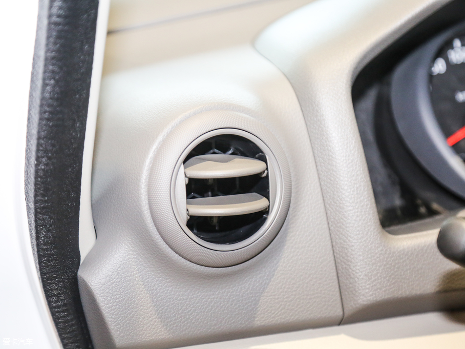 2018ծaNV200 1.6L CVTA