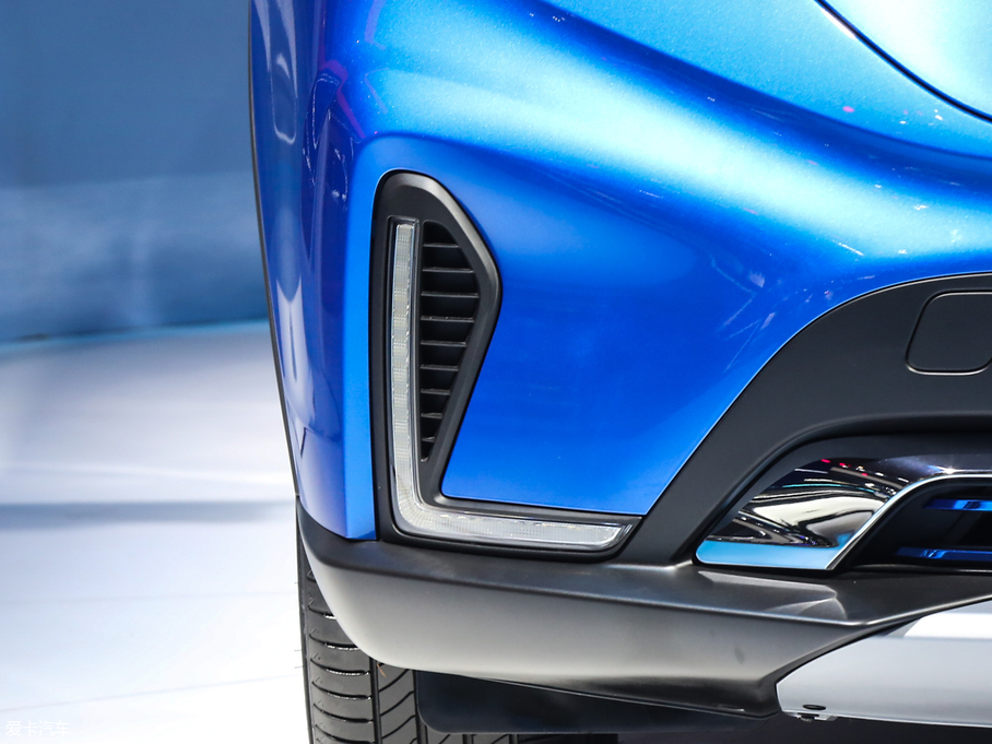 2018��V��ix4 EV ���A��