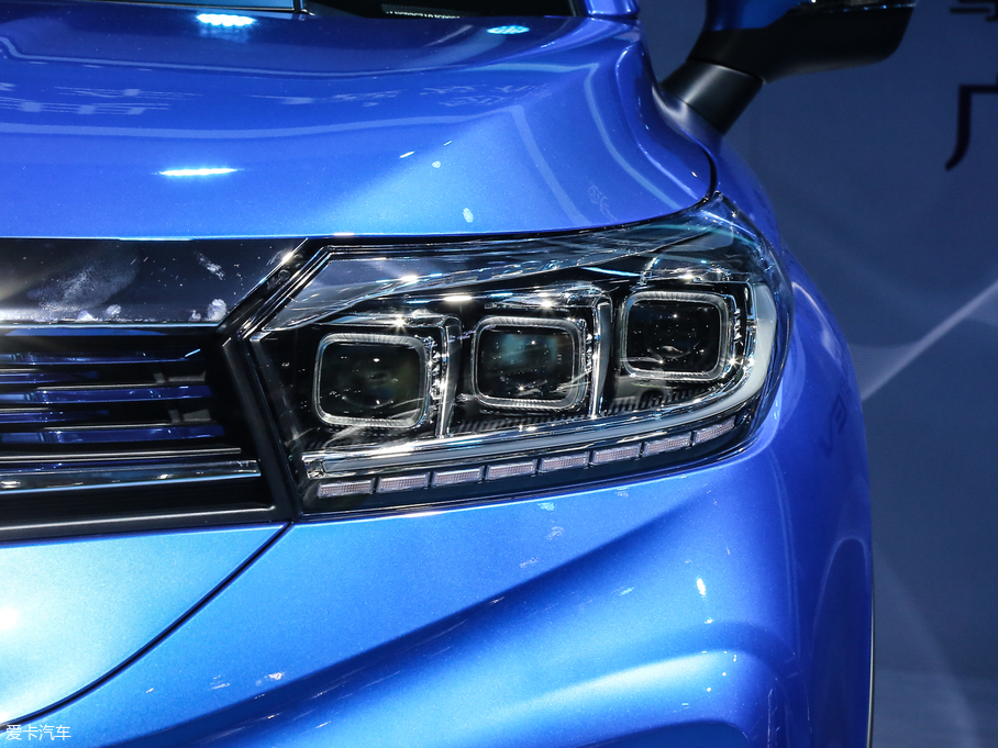 2018��V��ix4 EV ���A��