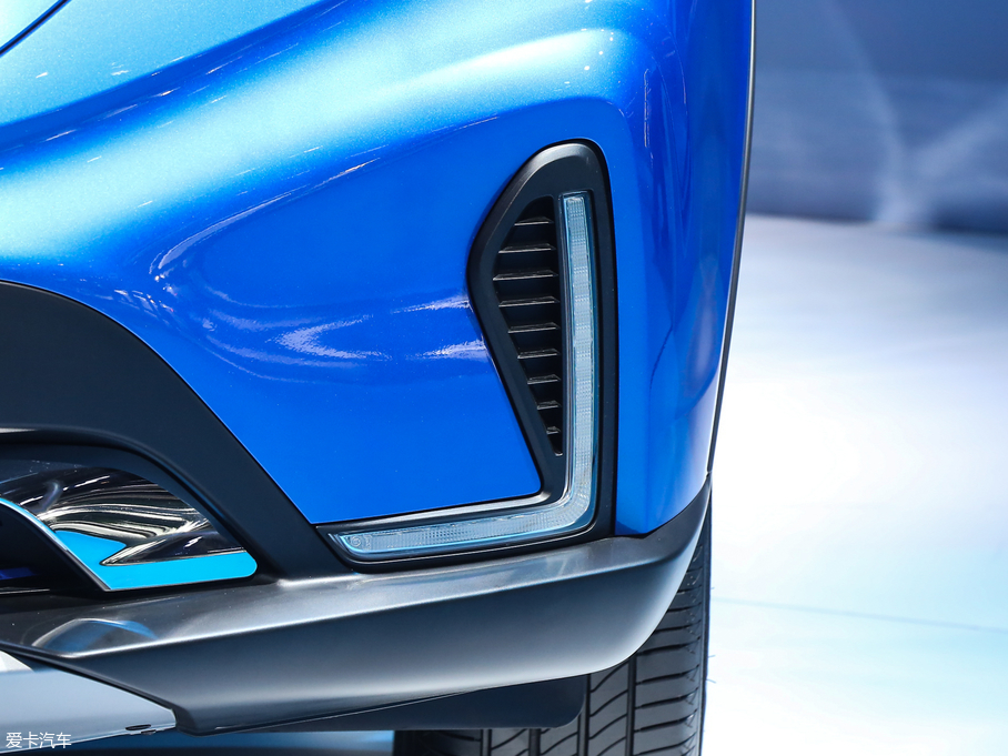 2018��V��ix4 EV ���A��