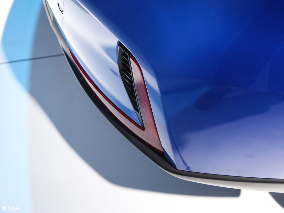 2018��V��ix4 EV ���A��