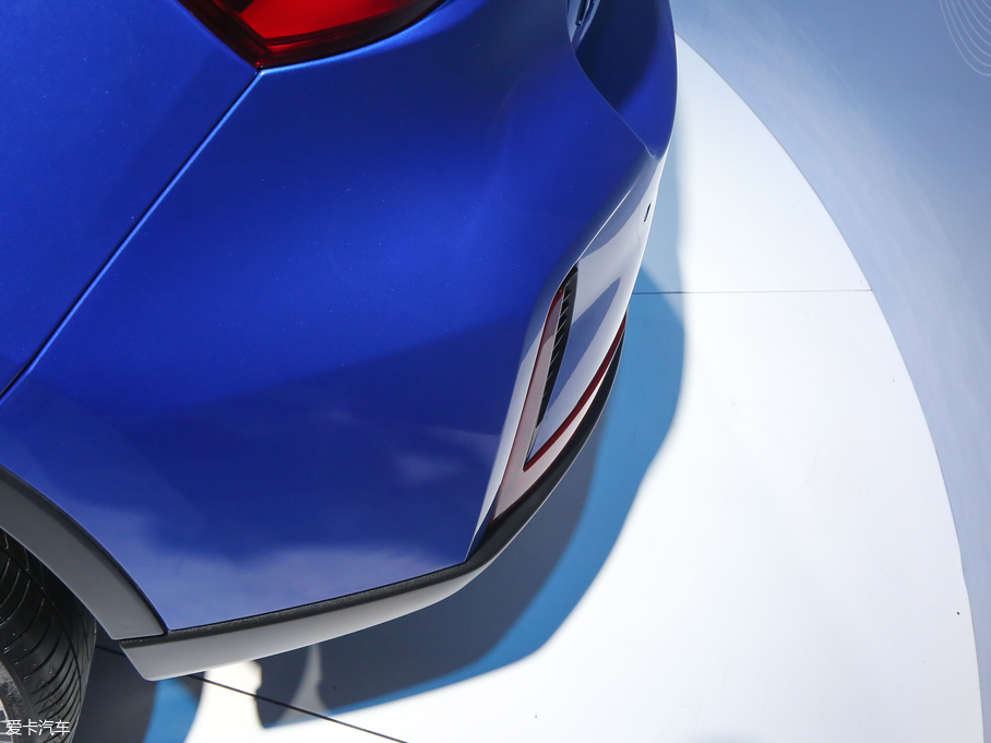 2018��V��ix4 EV ���A��