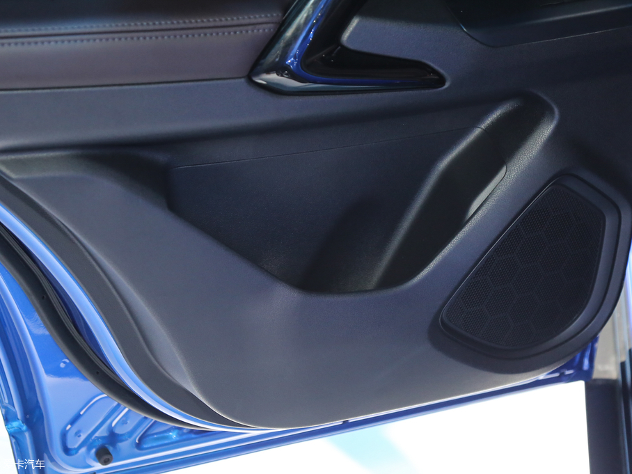 2018��V��ix4 EV ���A��